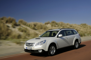 Subaru Outback 2.5i SE Lineatronic 