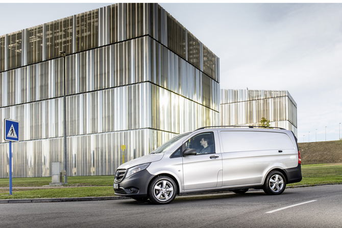 Mercedes-Benz Vito Tourer 6L Base Compact 109CDI/32