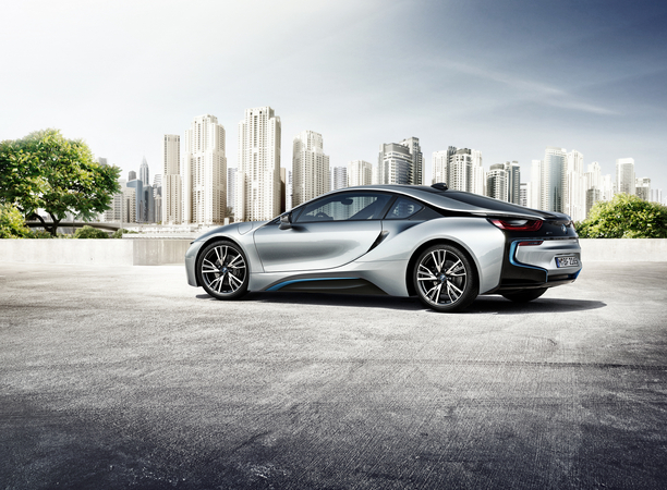 BMW i8