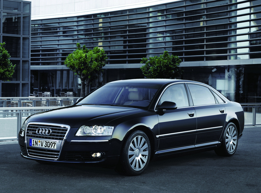 Audi A8 6.0 W12 quattro