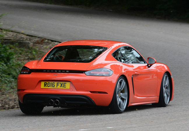 Porsche 718 Cayman S PDK