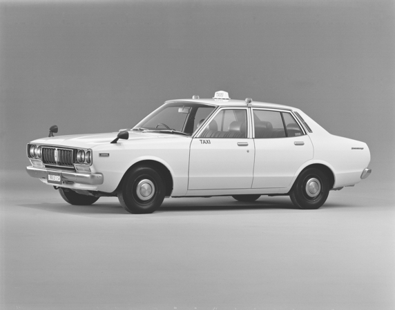 Nissan Bluebird Taxi 1800STD