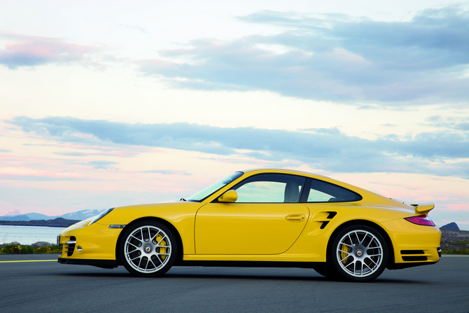 Porsche 911 Turbo PDK Sport Chrono