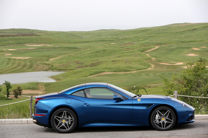 Ferrari California T