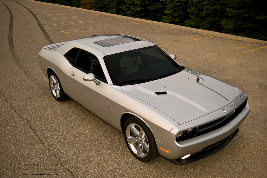 Dodge Challenger SE