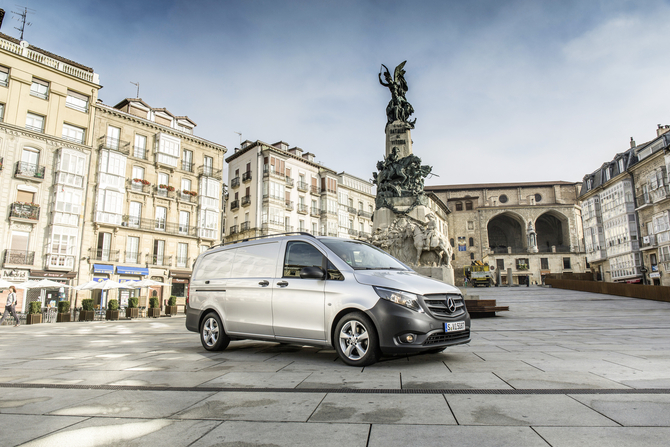 Mercedes-Benz Vito Tourer 9L Select Compact 116CDI/32