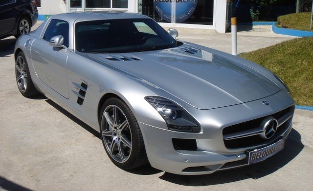 Mercedes-Benz SLS AMG