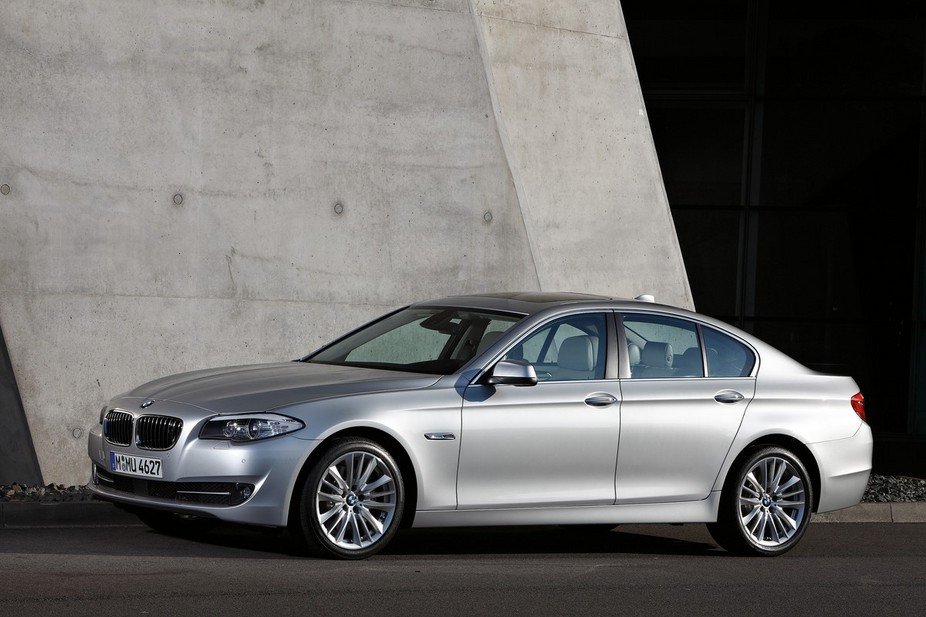 BMW 528i