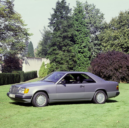 Mercedes-Benz 230 CE