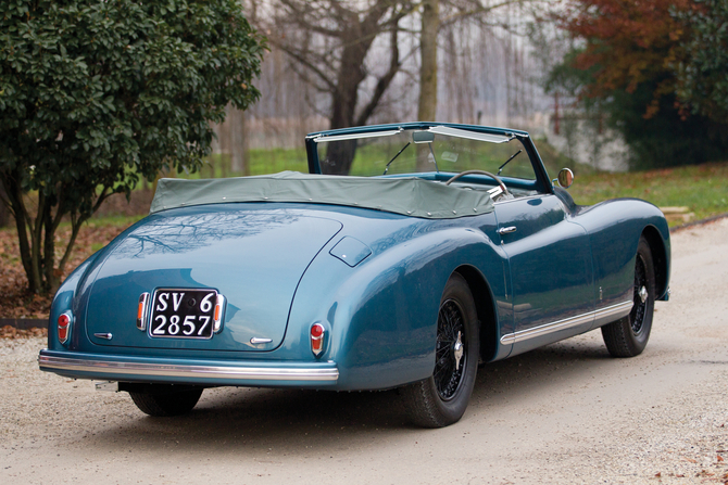 Alfa Romeo 6C 2500 Sport Cabriolet by Pinin Farina