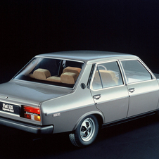 Fiat 131 Supermirafiori 1300 4-door saloon