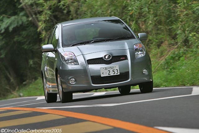 Toyota Vitz 1.5 RS