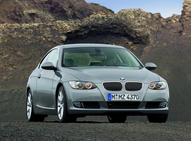 BMW 325i xDrive Coupe Auto (E92)