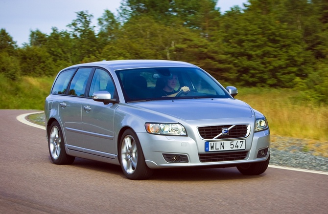 Volvo V50 2.4i