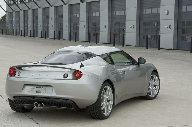 Lotus Evora 2+2