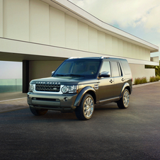 Land Rover Launches Discovery and Range Rover Special Editions