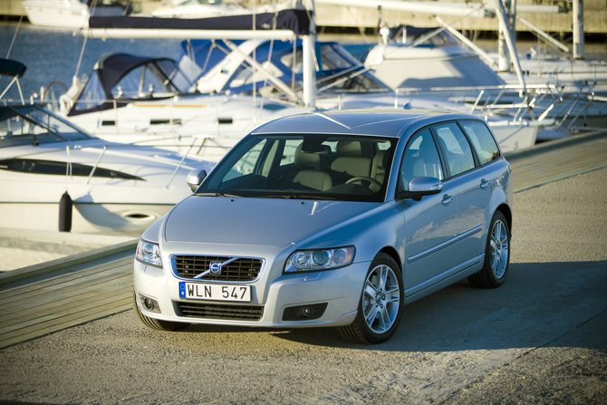 Volvo V50