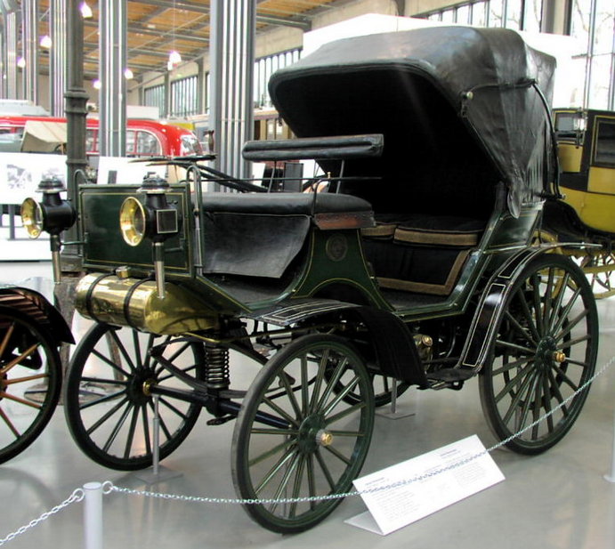 Daimler Riemenwagen 4hp