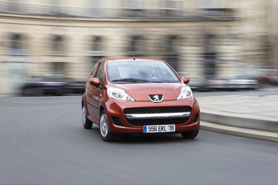 Peugeot 107 Trendy 1.0i 09