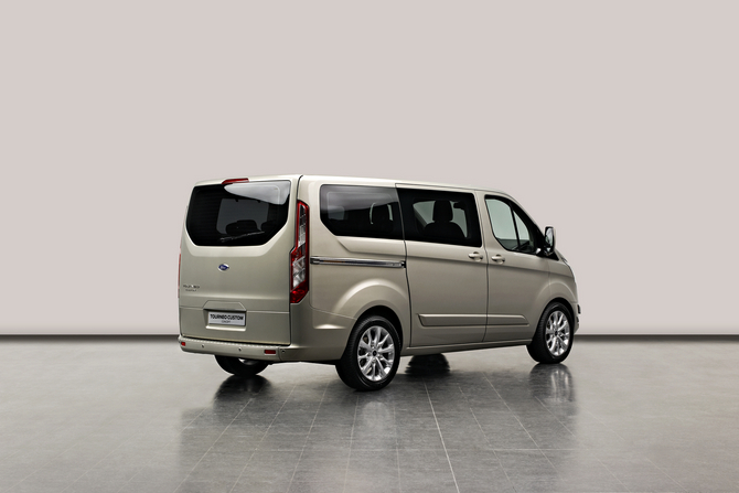 Ford Tourneo Custom Concept