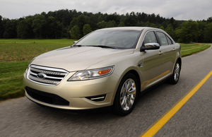 Ford Taurus SE FWD