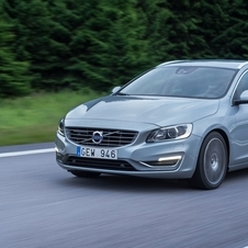 Volvo V60 D4