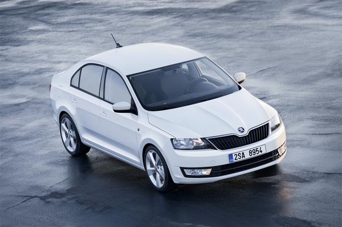 La Rapid complète la gamme située entre les modèles ŠKODA Fabia et ŠKODA Octavia.