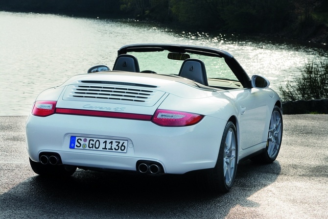 Porsche 911 Carrera 4S Cabriolet