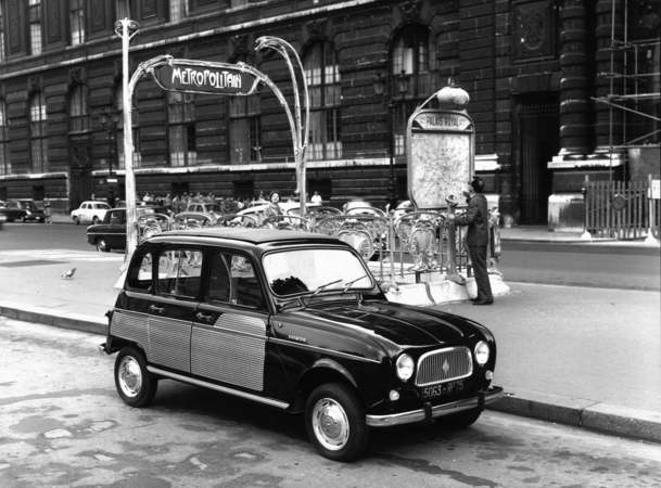 Renault 4 Parisienne