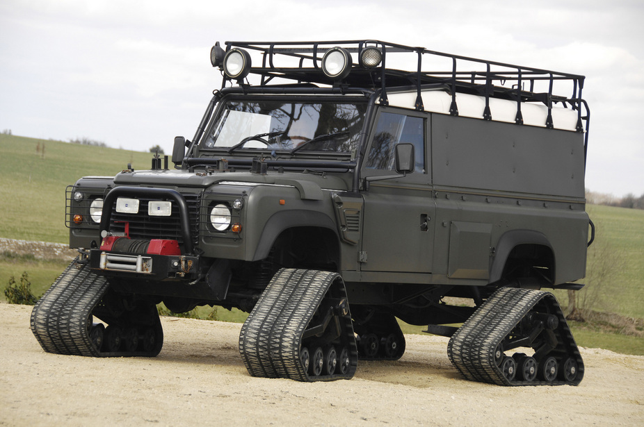 Land Rover Defender 110 Matt Track