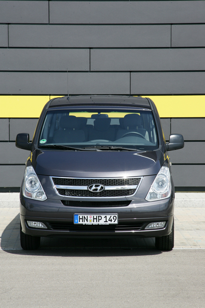 Hyundai Starex 2.5 CRDi 8L Minibus