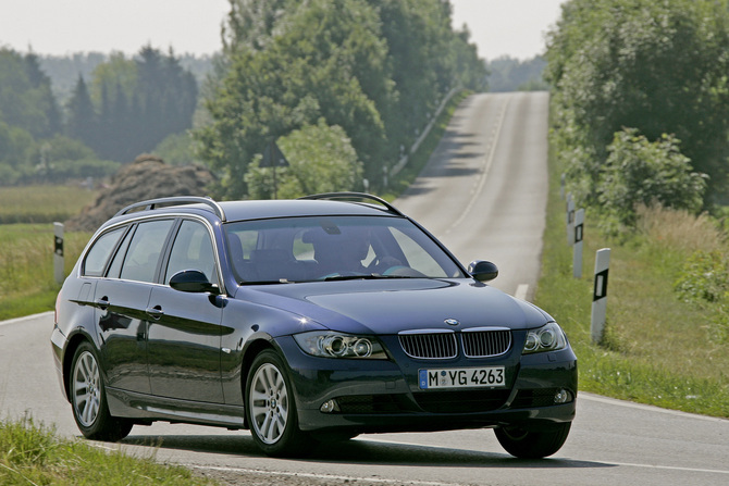 BMW 325i Touring