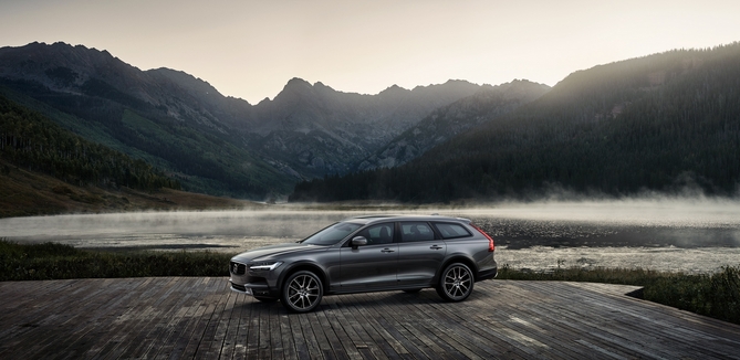 Volvo V90 Cross Country D4 AWD