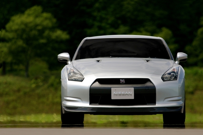 Nissan GT-R