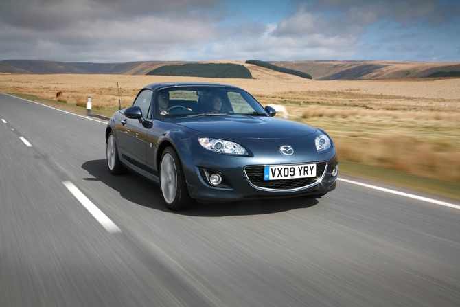 Mazda MX-5 Coupé Cabriolet 2.0i Miyako