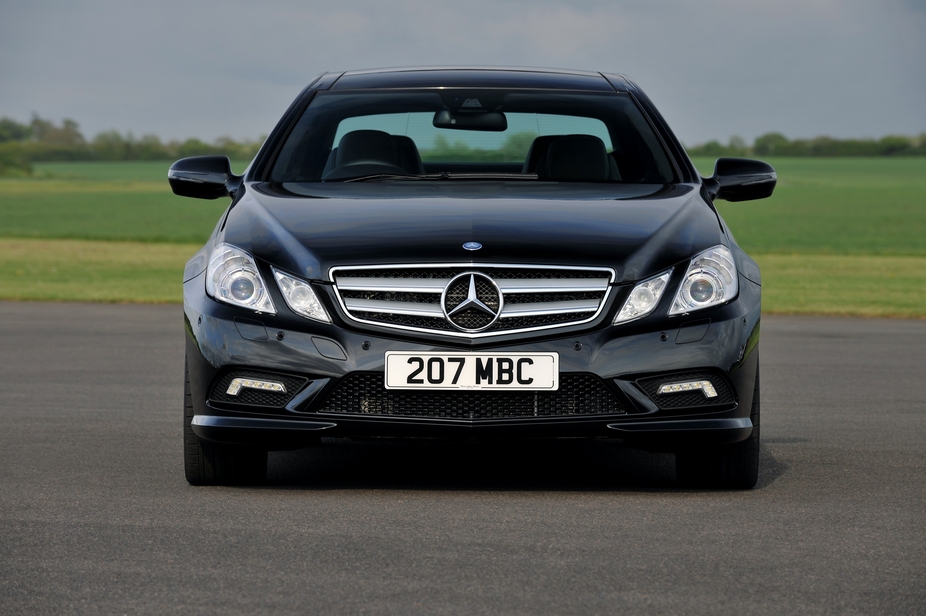 Mercedes-Benz E200 Coupe CGI BlueEFF. Sport