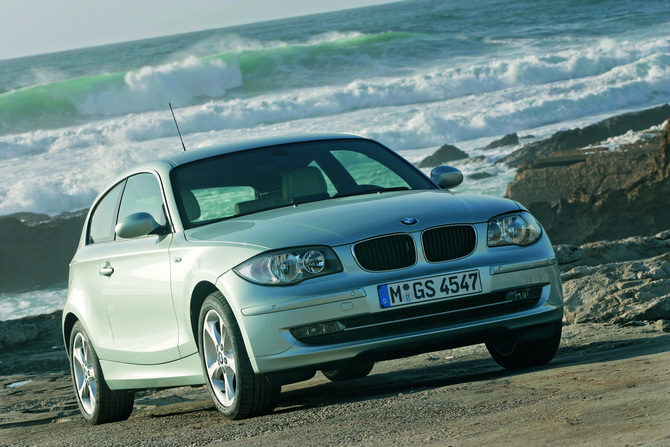 BMW 120i Coupe (E82)