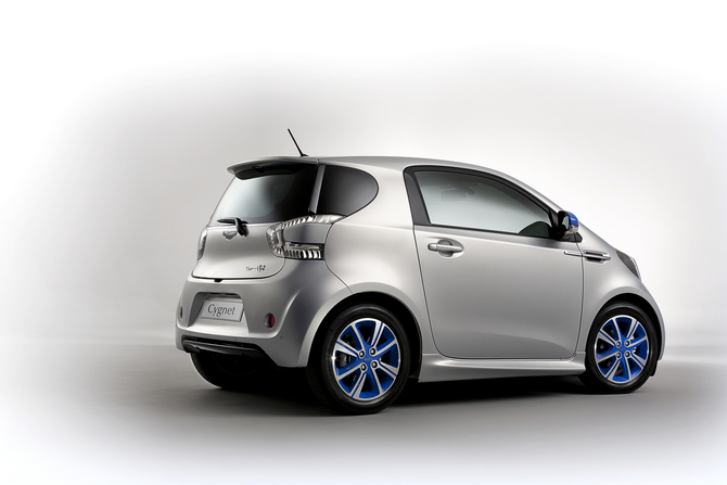 Aston Martin Cygnet Colette