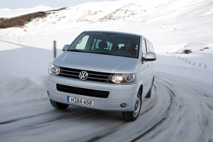 Volkswagen Caravelle 2.5 TDi 174cv 9L Highline