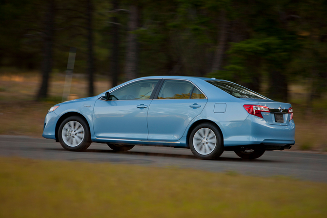 Toyota Camry Hybrid XLE