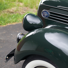 Ford Barrel Grille Half-Ton Pickup Truck