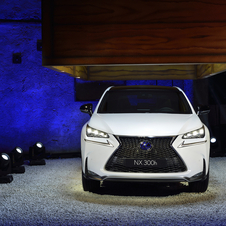 Lexus NX 300h F Sport AWD