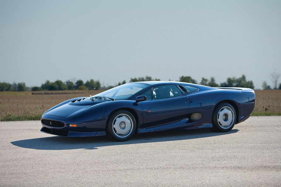 Jaguar XJ220