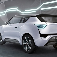 Ssangyong e-XIV Concept Is an Range Extended SUV with a Roof-Mounted Solar Panel