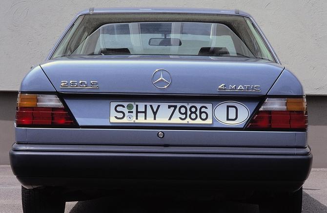 Mercedes-Benz 260 E 4MATIC Automatic