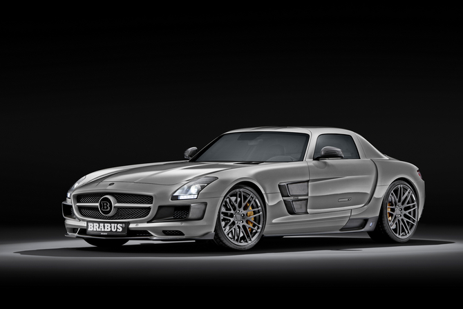 Brabus Mercedes-Benz SLS 700 Biturbo