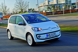 Volkswagen up!  1.0 white up! four-door