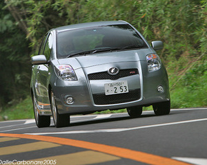 Toyota Vitz 1.5 RS