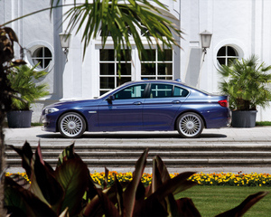 BMW B5 BITURBO Saloon