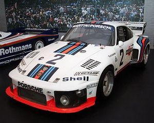 935